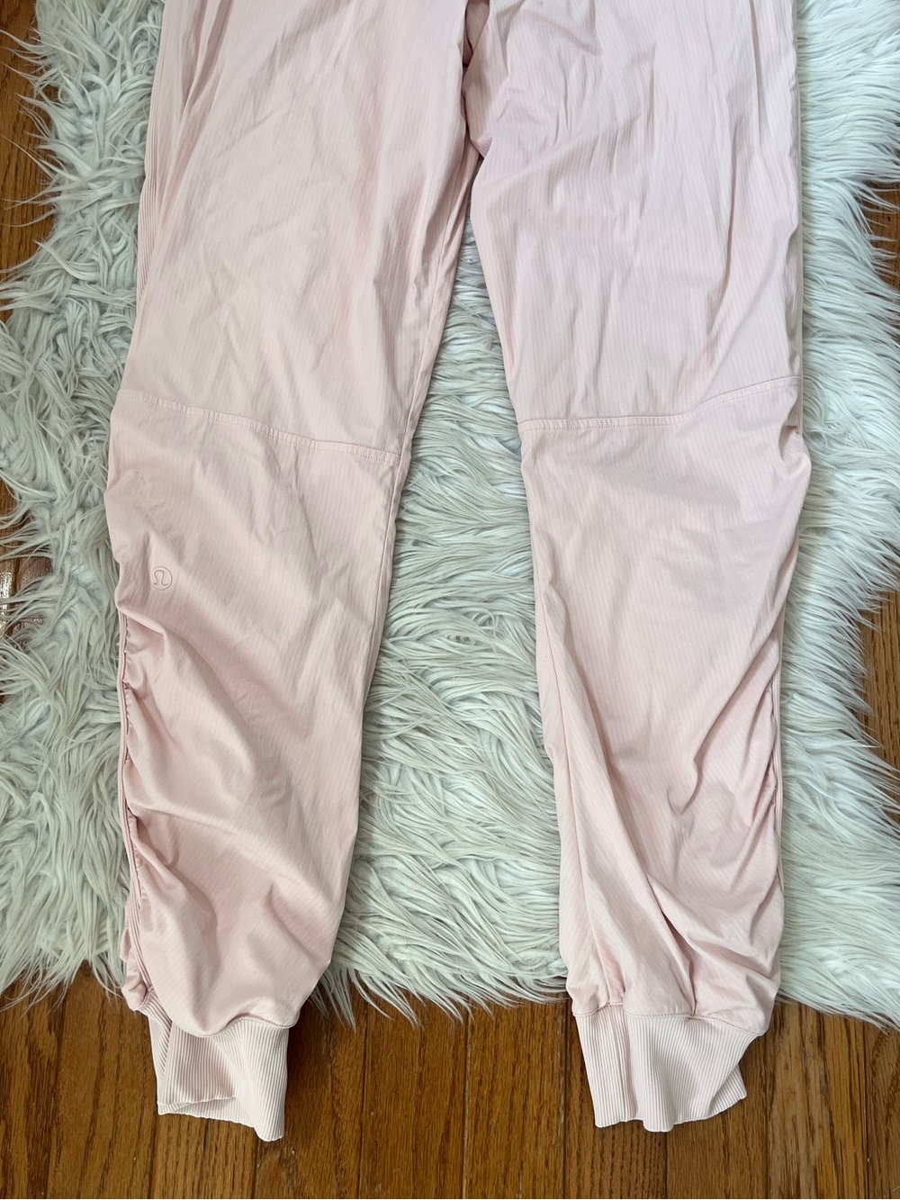 {Lululemon} Beyond the Studio Jogger in Pink - Womens 6 - Picture 6 of 9